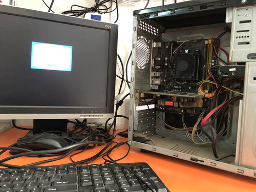 電腦開機死機黑屏？別急著去維修店，手把手教你自查自修